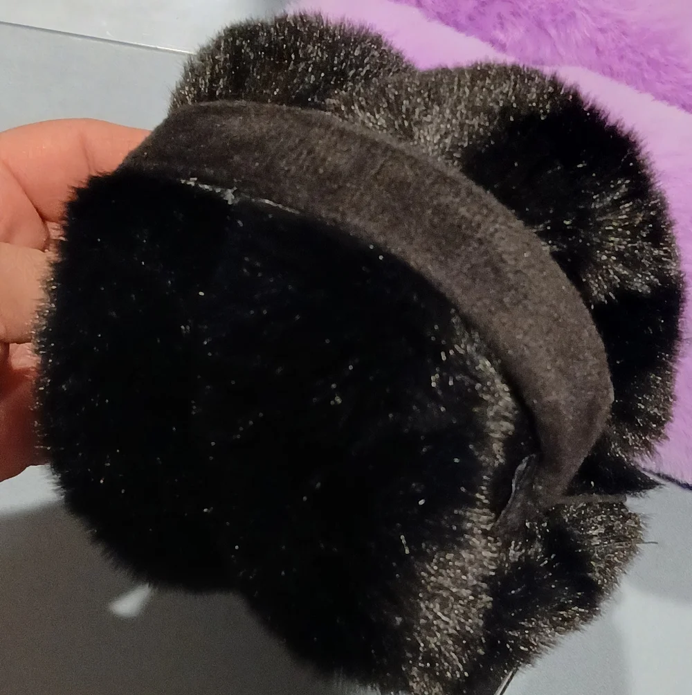 Plush Lavender Mittens And Black Steve Madden Ear Muffs